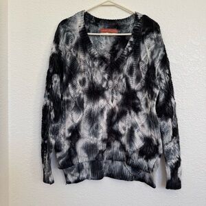 Anthropologie Black and White V-Neck Sweater